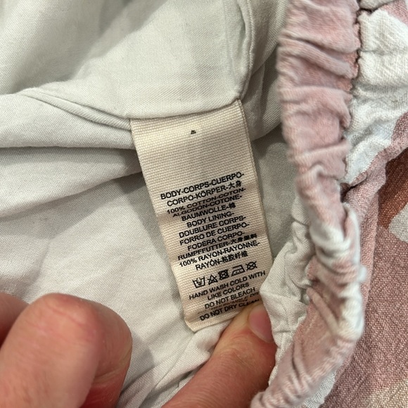 GIRL & THE SUN Women's Skyla Floral Shorts Size M In Neutral - Picture 8 of 10